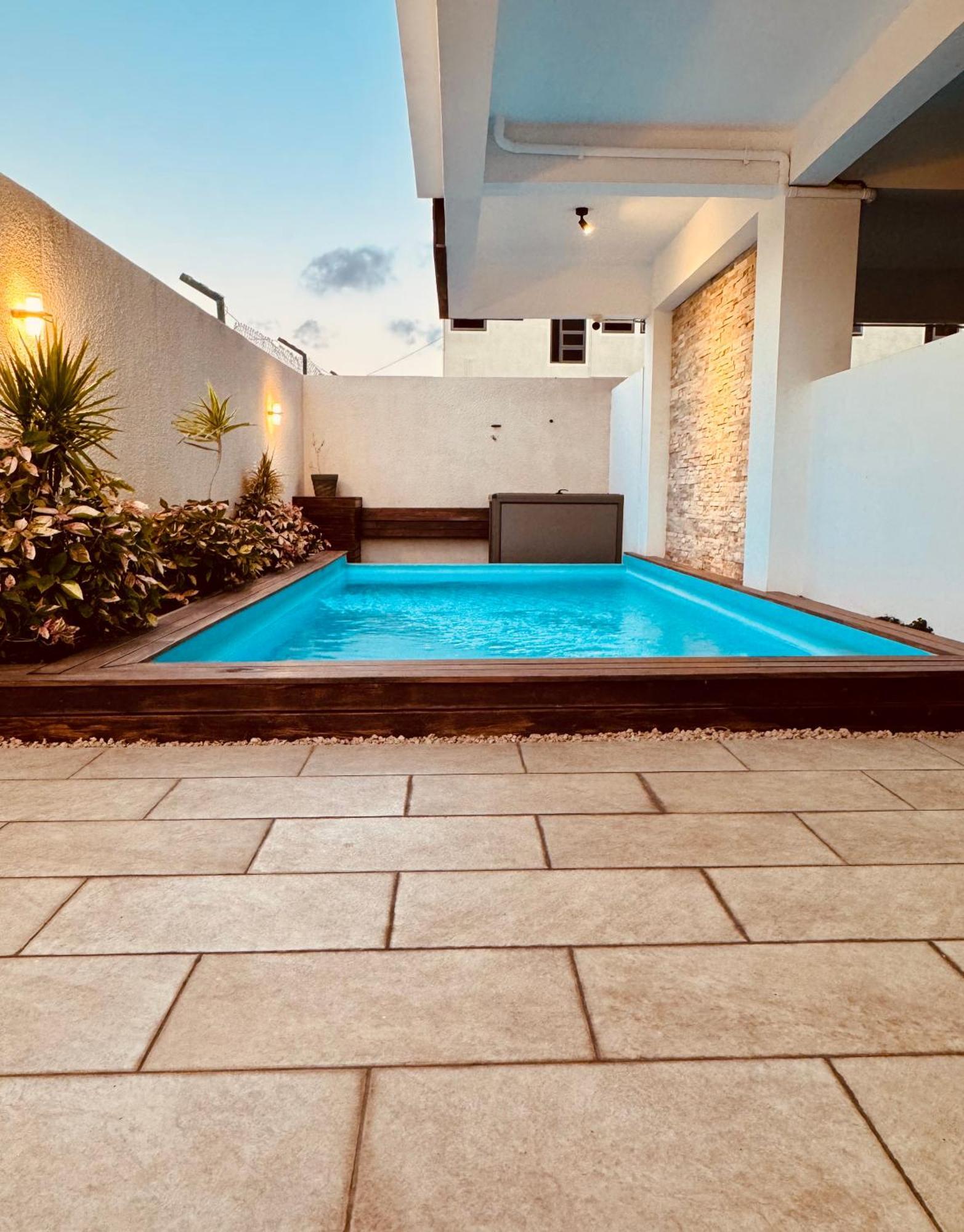 Modern Flat In Flic En Flac-Walk To The Beach Eksteriør billede
